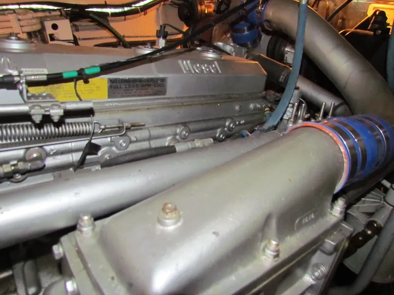 Slide: The Image of Viking 45 Convertible 1988 - 50