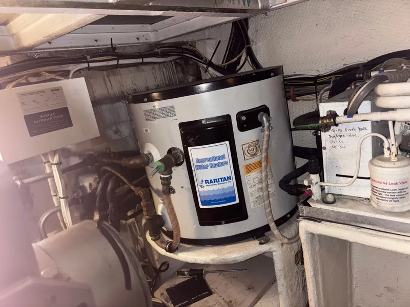 Slide: The Image of Viking 45 Convertible 1988 - 58