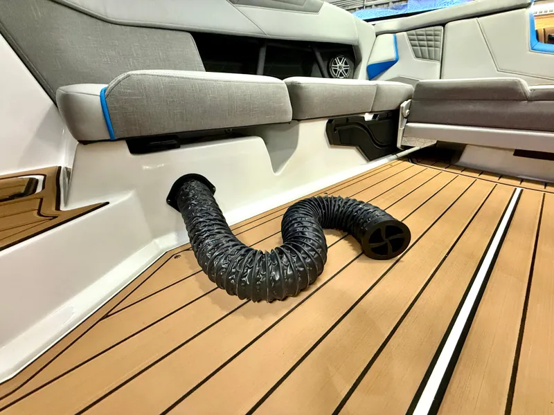 Slide: The Image of Nautique Super Air Nautique S23 2025 - 57