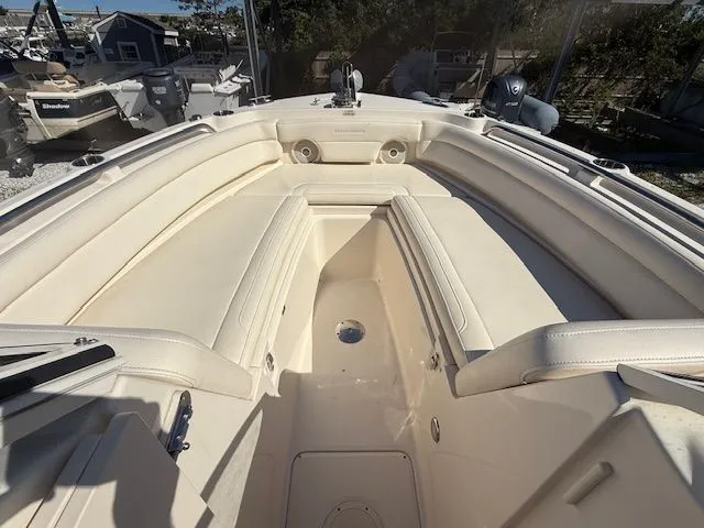 Slide: The Image of Grady-White Freedom 235 2018 - 10