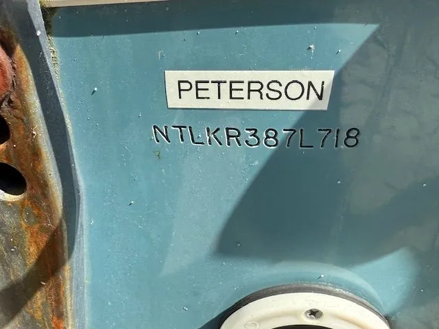 Slide: The Image of Grady-White Freedom 235 2018 - 18