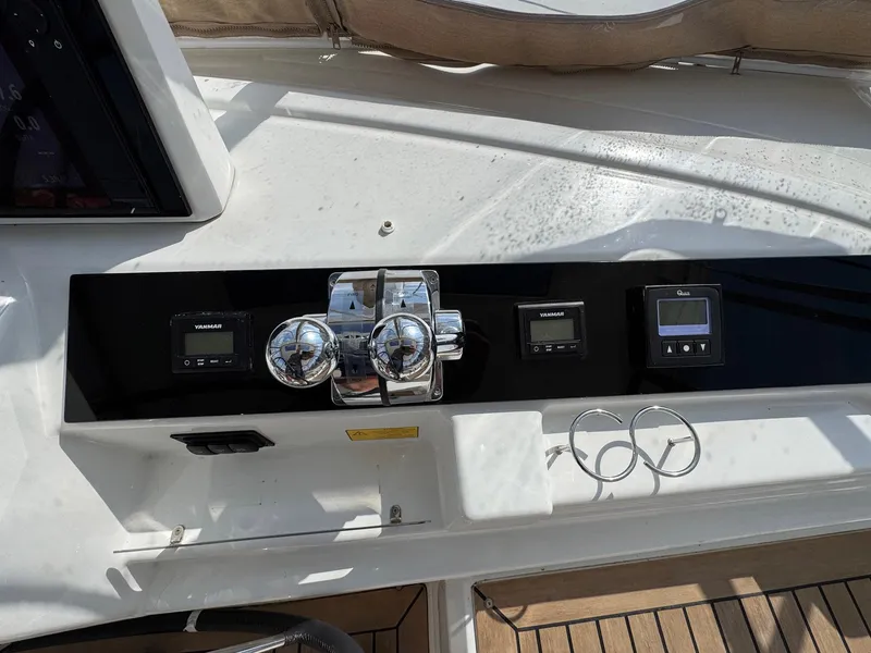 Slide: The Image of Lagoon 46 2022 - 90