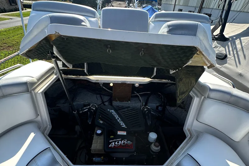 Slide: The Image of 2007 Ebbtide 2460 SS Fun Cruiser DC boat engine compartment with MerCruiser 496 MAG engine. - 14