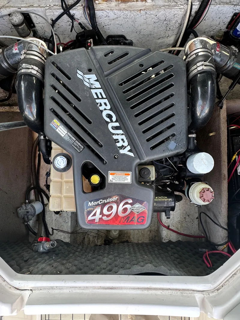 Slide: The Image of 2007 Ebbtide 2460 SS Fun Cruiser DC with MerCruiser 496 MAG engine. - 16