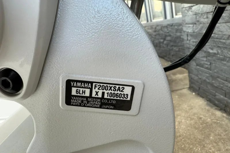 Slide: The Image of Yamaha motor label on a 2026 Bay Rider 219 Bay boat, showing model and origin details. - 34