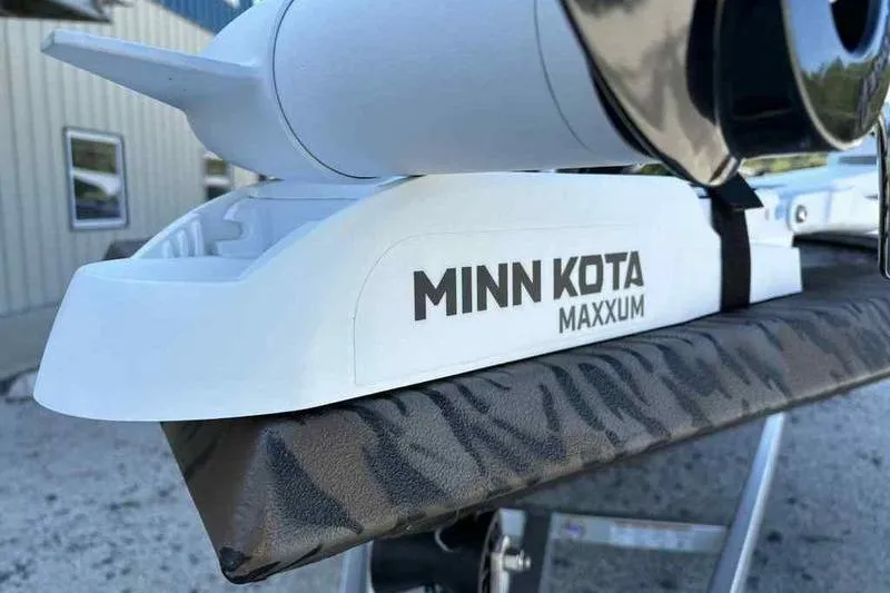 Slide: The Image of Minn Kota Maxxum motor on Xpress H210B boat, 2026 model. - 11