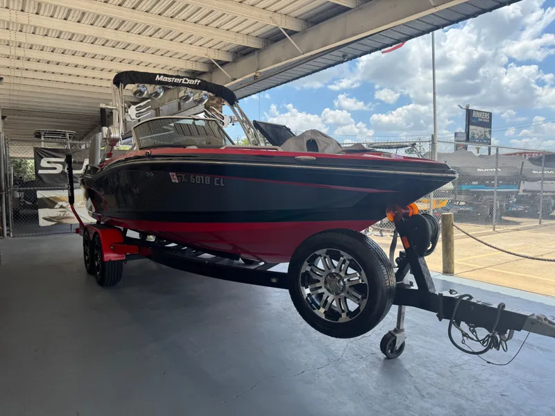 Slide: The Image of MasterCraft X30 2014 - 5