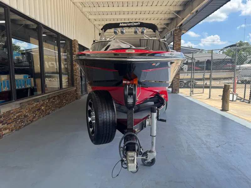 Slide: The Image of MasterCraft X30 2014 - 7