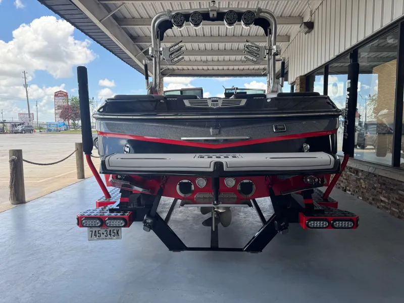 Slide: The Image of MasterCraft X30 2014 - 8