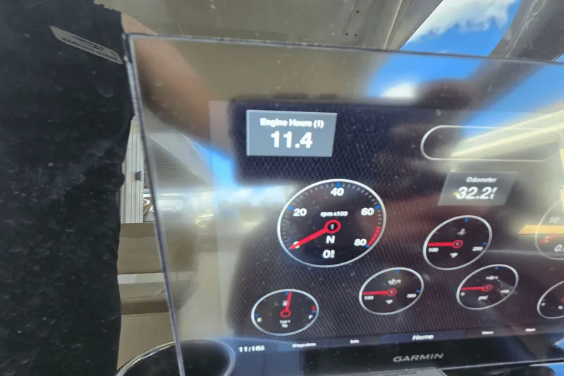 Slide: The Image of Scout 240 Dorado 2022 - 17