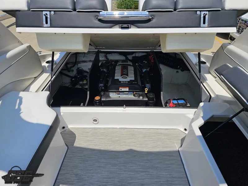 Slide: The Image of Regal 2300 Bowrider 2018 - 111