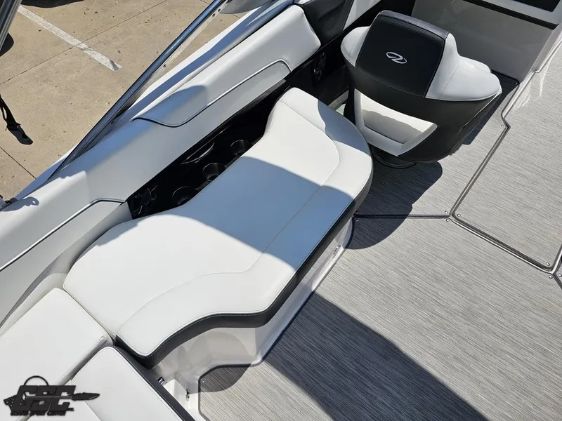 Slide: The Image of Regal 2300 Bowrider 2018 - 51