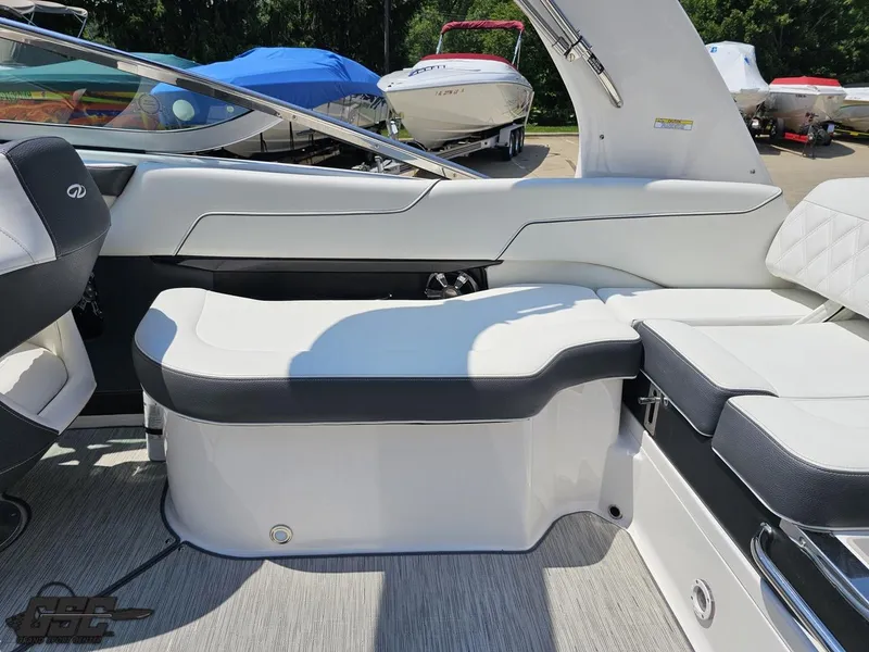 Slide: The Image of Regal 2300 Bowrider 2018 - 57