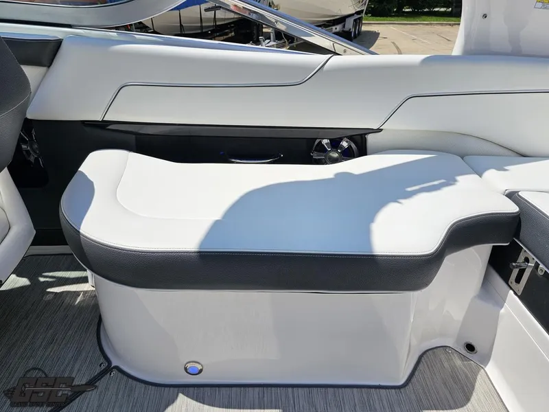 Slide: The Image of Regal 2300 Bowrider 2018 - 58