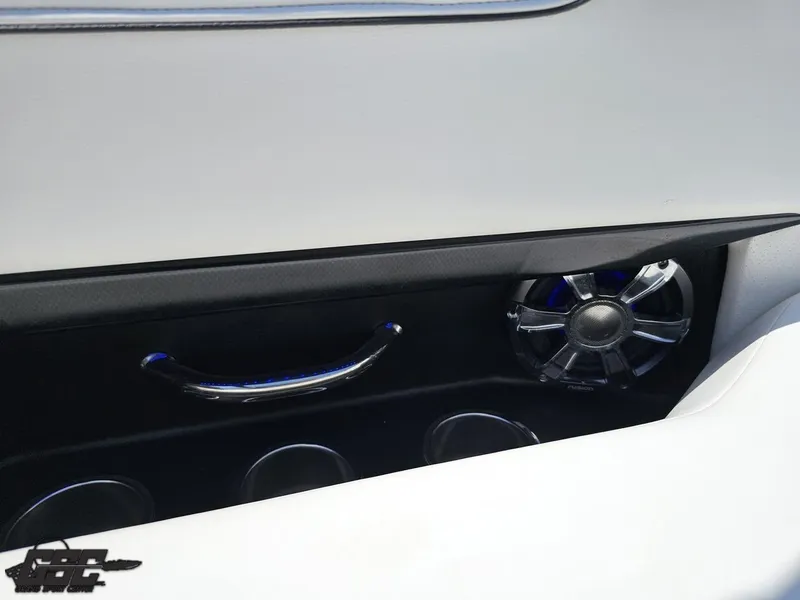 Slide: The Image of Regal 2300 Bowrider 2018 - 59