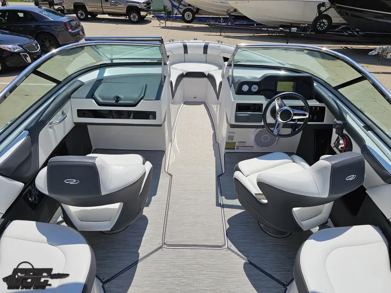 Slide: The Image of Regal 2300 Bowrider 2018 - 60
