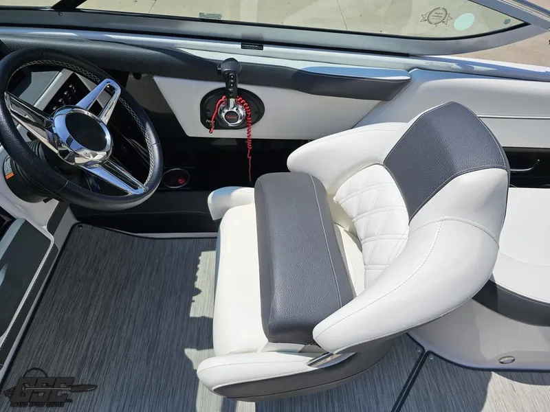 Slide: The Image of Regal 2300 Bowrider 2018 - 71