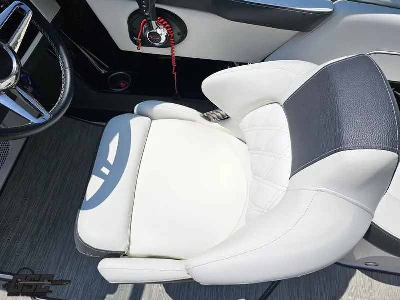 Slide: The Image of Regal 2300 Bowrider 2018 - 72