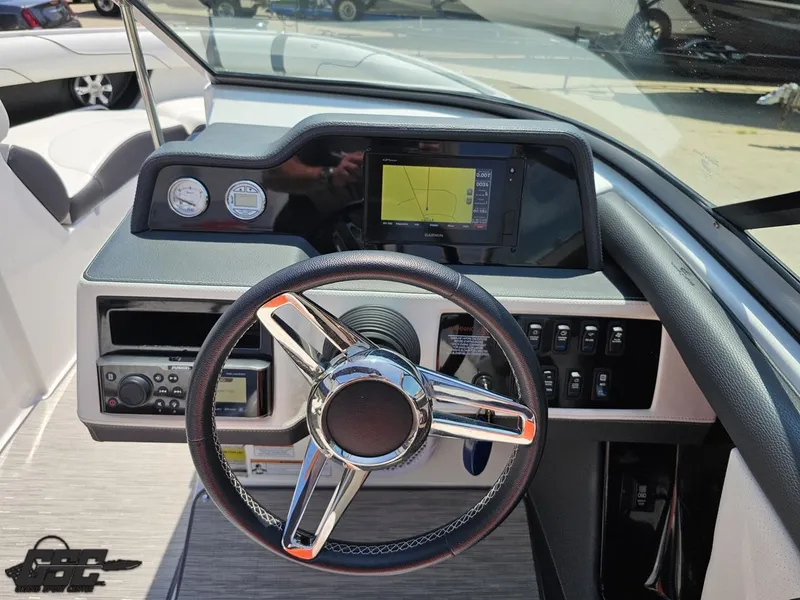 Slide: The Image of Regal 2300 Bowrider 2018 - 76