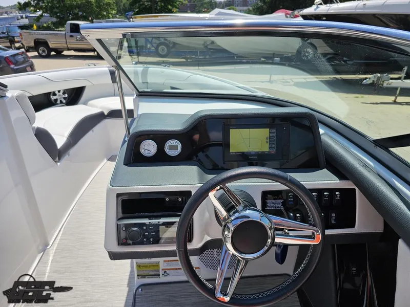 Slide: The Image of Regal 2300 Bowrider 2018 - 77