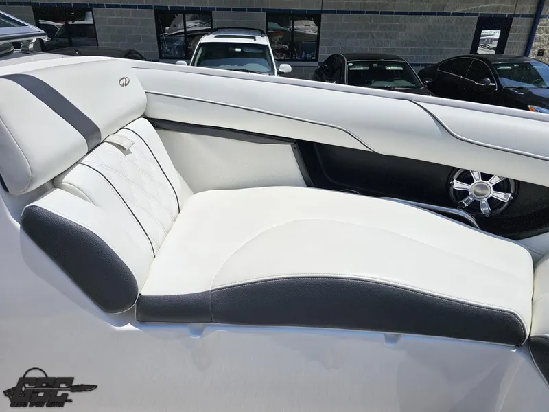 Slide: The Image of Regal 2300 Bowrider 2018 - 88