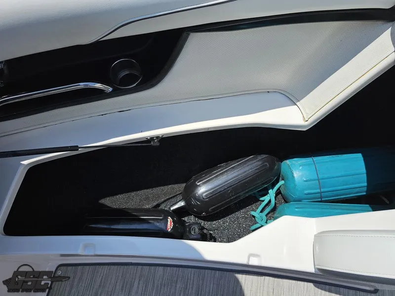 Slide: The Image of Regal 2300 Bowrider 2018 - 91