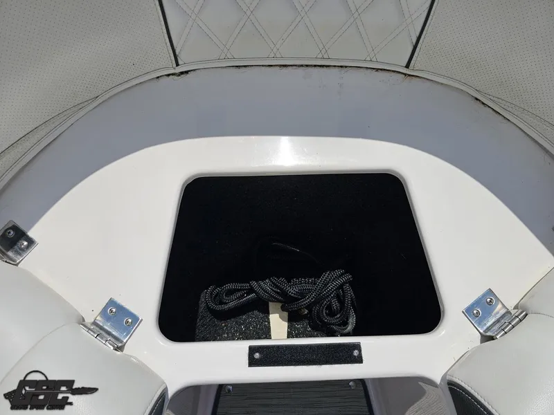 Slide: The Image of Regal 2300 Bowrider 2018 - 92