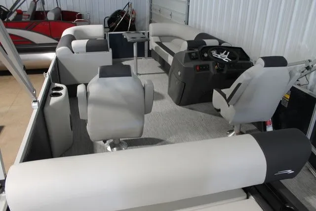 Slide: The Image of Bennington S Swingback 22 SSB 2026 - 3