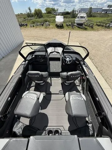 Slide: The Image of Lund 1875 Crossover XS 2026 - 6