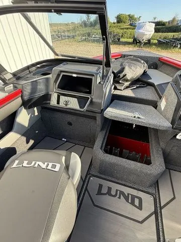 Slide: The Image of Lund 1875 Crossover XS 2026 - 9