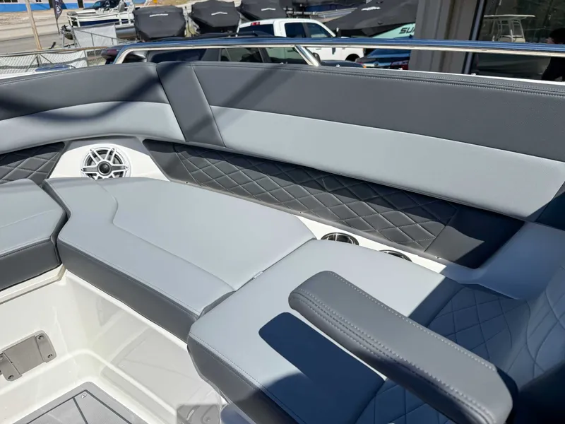 Slide: The Image of Chaparral 2870 SSX 2025 - 16