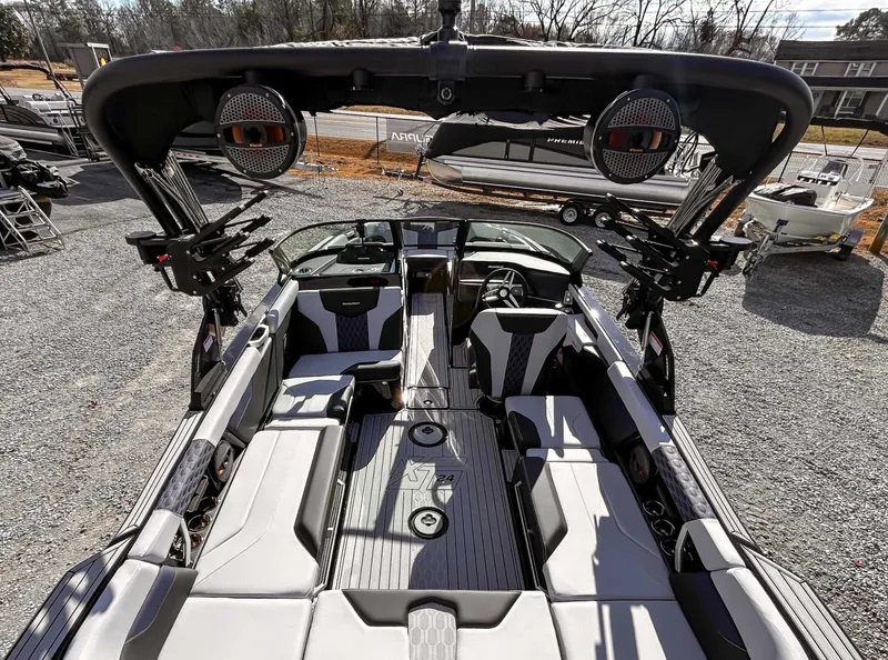 Slide: The Image of MasterCraft XT24 2025 - 11