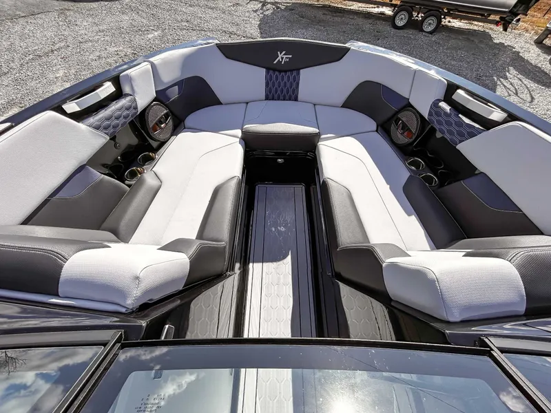 Slide: The Image of MasterCraft XT24 2025 - 12