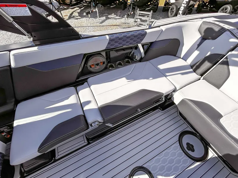 Slide: The Image of MasterCraft XT24 2025 - 17