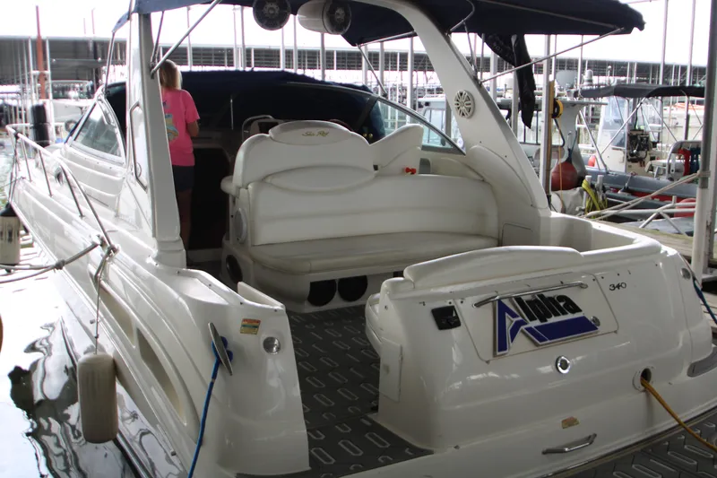 Slide: The Image of Sea Ray 340 Sundancer 2001 - 64