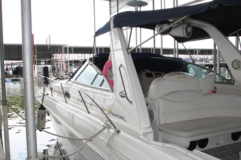 Slide: The Image of Sea Ray 340 Sundancer 2001 - 65