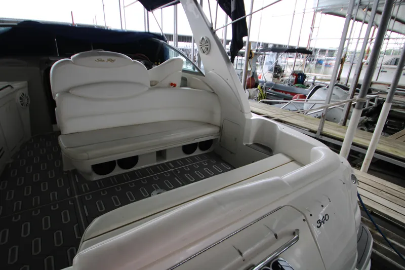 Slide: The Image of Sea Ray 340 Sundancer 2001 - 74