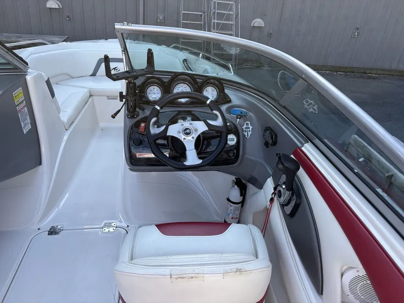 Slide: The Image of Monterey Sport Boat 224FS 2011 - 3