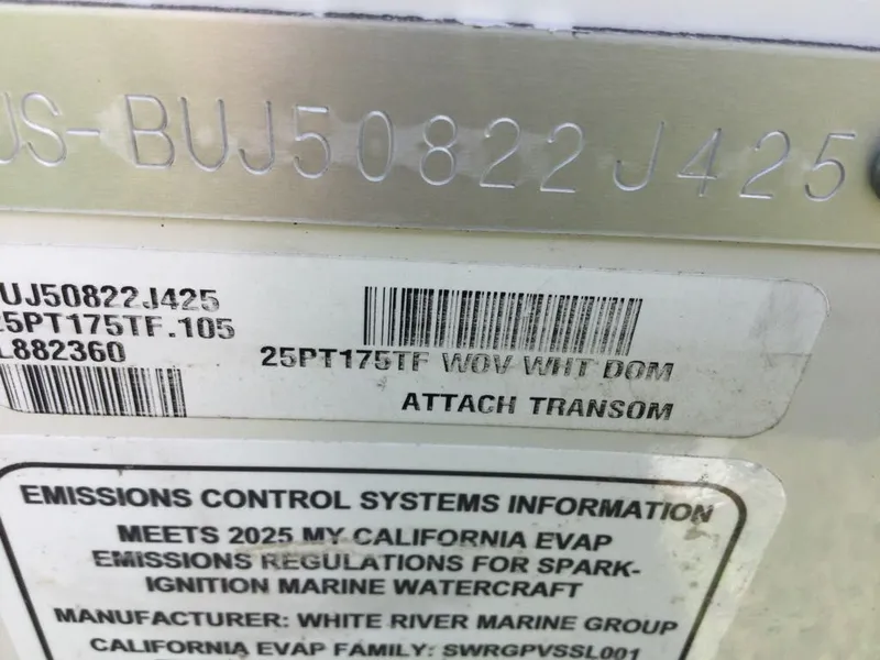 Slide: The Image of Tracker Pro Team 175 2025 - 3