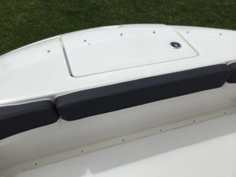 Slide: The Image of Bayliner Trophy T22SC 2025 - 5