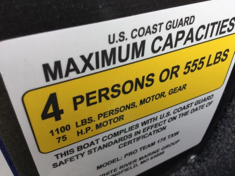 Slide: The Image of Tracker PRO TEAM 175 CRAPPIE EDITIOB 2025 - 6