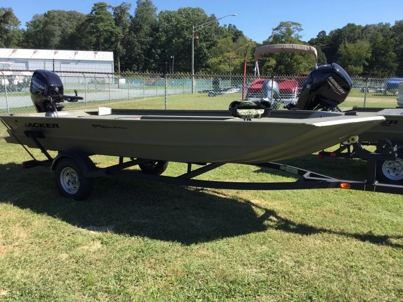 Slide: The Image of Tracker Grizzly 1654 Sportsman 2025 - 6