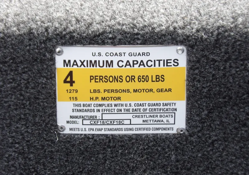 Slide: The Image of Crestliner XFC 189 2026 - 7