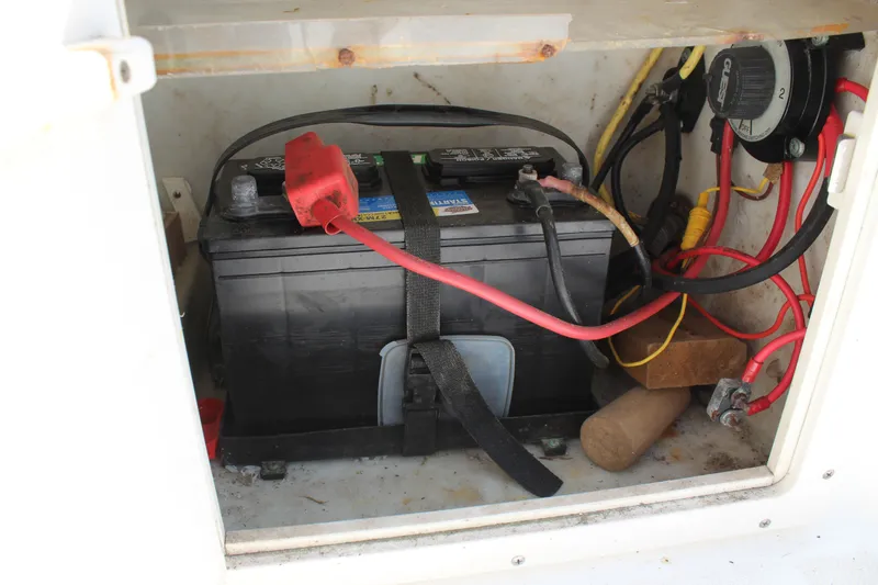 Slide: The Image of Cobia 230 Walkaround 2005 - 25