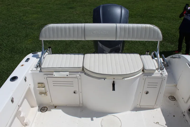 Slide: The Image of Cobia 230 Walkaround 2005 - 8