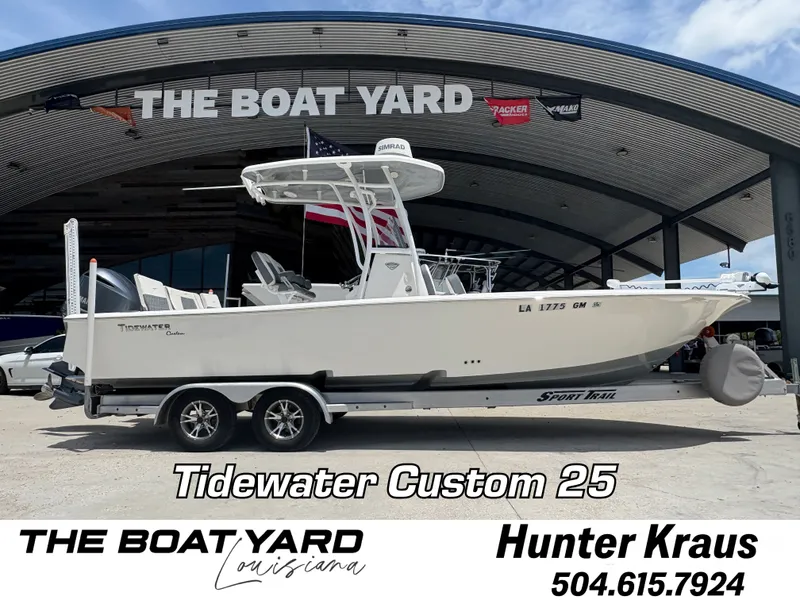 Slide: The Image of Tidewater Custom 25 2017 - 1