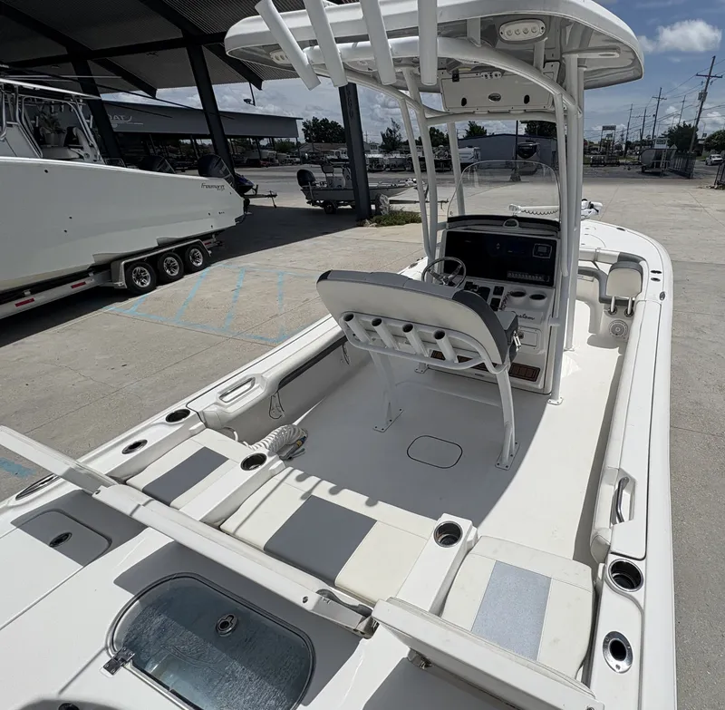 Slide: The Image of Tidewater Custom 25 2017 - 6