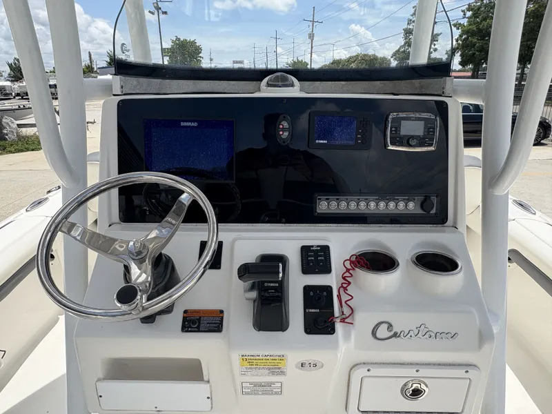 Slide: The Image of Tidewater Custom 25 2017 - 8