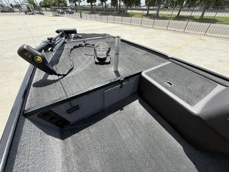 Slide: The Image of Tracker Bass Tracker Classic XL 2020 - 4