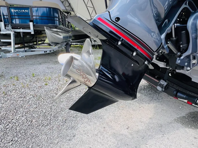 Slide: The Image of Skeeter ZXR20 2025 - 17